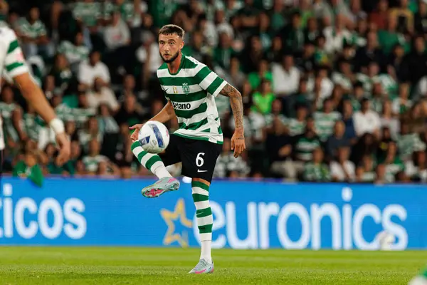 Liga Portekiz maçında Sporting CP ve FC Porto (Maciej Rogowski / Ball Raw Images) takımları arasında Zeno Tartışma görüldü)