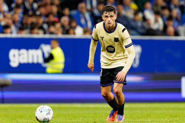 Pedri seen during LaLiga EA SPORTS game between teams of Real Oviedo  and FC Barcelona at Carlos Tartiere Stadium (Maciej Rogowski/Ball Raw Images)