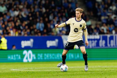 Frenkie De Jong seen during LaLiga EA SPORTS game between teams of Real Oviedo  and FC Barcelona at Carlos Tartiere Stadium (Maciej Rogowski/Ball Raw Images)