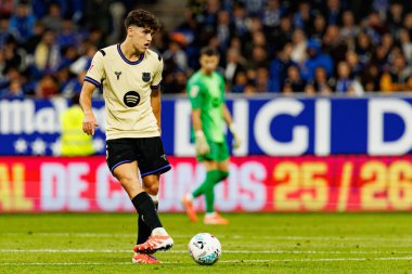 Pau Cubarsi seen during LaLiga EA SPORTS game between teams of Real Oviedo  and FC Barcelona at Carlos Tartiere Stadium (Maciej Rogowski/Ball Raw Images)