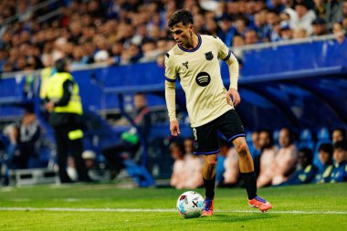 Pedri seen during LaLiga EA SPORTS game between teams of Real Oviedo  and FC Barcelona at Carlos Tartiere Stadium (Maciej Rogowski/Ball Raw Images)