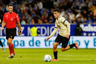 Pedri seen during LaLiga EA SPORTS game between teams of Real Oviedo  and FC Barcelona at Carlos Tartiere Stadium (Maciej Rogowski/Ball Raw Images)