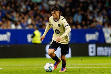 Pedri seen during LaLiga EA SPORTS game between teams of Real Oviedo  and FC Barcelona at Carlos Tartiere Stadium (Maciej Rogowski/Ball Raw Images)