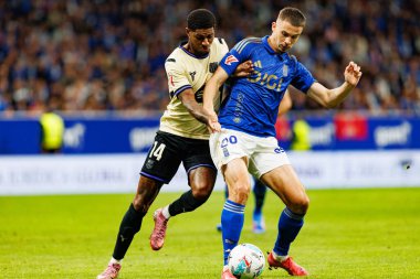 Marcus Rashford and Leander Dendoncker seen during LaLiga EA SPORTS game between teams of Real Oviedo  and FC Barcelona at Carlos Tartiere Stadium (Maciej Rogowski/Ball Raw Images)