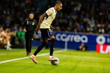 Raphinha seen during LaLiga EA SPORTS game between teams of Real Oviedo  and FC Barcelona at Carlos Tartiere Stadium (Maciej Rogowski/Ball Raw Images)