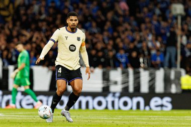 Ronald Araujo seen during LaLiga EA SPORTS game between teams of Real Oviedo  and FC Barcelona at Carlos Tartiere Stadium (Maciej Rogowski/Ball Raw Images)