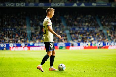 Dani Olmo seen during LaLiga EA SPORTS game between teams of Real Oviedo  and FC Barcelona at Carlos Tartiere Stadium (Maciej Rogowski/Ball Raw Images)