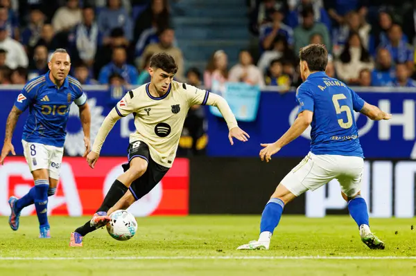 Pedri seen during LaLiga EA SPORTS game between teams of Real Oviedo  and FC Barcelona at Carlos Tartiere Stadium (Maciej Rogowski/Ball Raw Images)