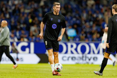 Robert Lewandowski seen during LaLiga EA SPORTS game between teams of Real Oviedo  and FC Barcelona at Carlos Tartiere Stadium (Maciej Rogowski/Ball Raw Images)