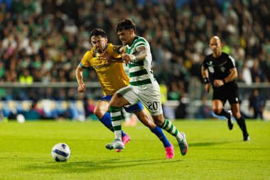 Felix Bacher and Maximiliano Araujo seen during Liga Portugal game between teams of GD Estoril Praia and Sporting CP at Estadio Antonio Coimbra da Mota (Maciej Rogowski/Ball Raw Images)
