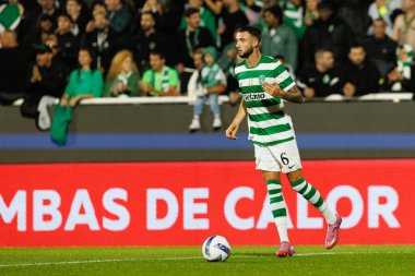 Zeno Debast seen during Liga Portugal game between teams of GD Estoril Praia and Sporting CP at Estadio Antonio Coimbra da Mota (Maciej Rogowski/Ball Raw Images)