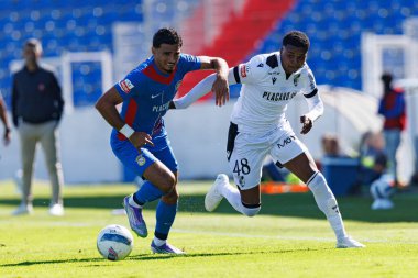Nabil Touaizi and Noah Saviolo  seen during Liga Portugal game between teams of FC Alverca and  Vitoria SC (Maciej Rogowski/Ball Raw Images)