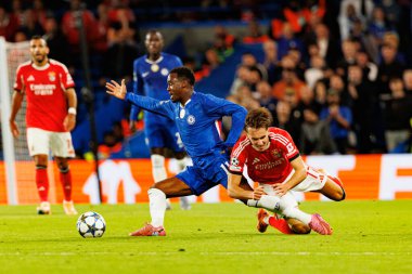 Jamie Gittens and Amar Dedic seen during Champions League league phase game between Chelsea FC and  SL Benfica (Maciej Rogowski/ Ball Raw Images)