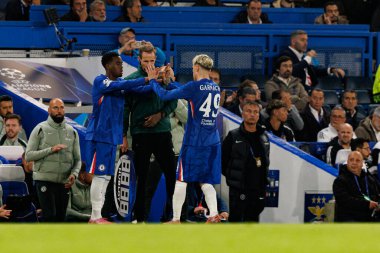Jamie Gittens and Alejandro Garnacho seen during Champions League league phase game between Chelsea FC and  SL Benfica (Maciej Rogowski/ Ball Raw Images)