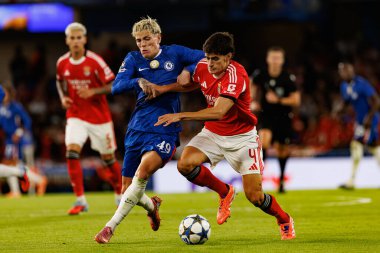 Alejandro Garnacho and Antonio Silva seen during Champions League league phase game between Chelsea FC and  SL Benfica (Maciej Rogowski/ Ball Raw Images)