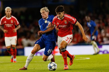 Alejandro Garnacho and Antonio Silva seen during Champions League league phase game between Chelsea FC and  SL Benfica (Maciej Rogowski/ Ball Raw Images)