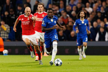 Fredrik Aursnes and Moises Caicedo seen during Champions League league phase game between Chelsea FC and  SL Benfica (Maciej Rogowski/ Ball Raw Images)