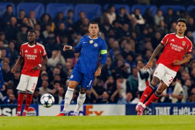 Enzo Fernandez and Richard Rios seen during Champions League league phase game between Chelsea FC and  SL Benfica (Maciej Rogowski/ Ball Raw Images)