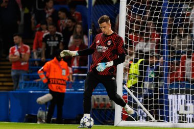 Anatoliy Trubin seen during Champions League league phase game between Chelsea FC and  SL Benfica (Maciej Rogowski/ Ball Raw Images)