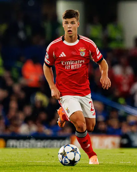 Samuel Dahl seen during Champions League league phase game between Chelsea FC and  SL Benfica (Maciej Rogowski/ Ball Raw Images)