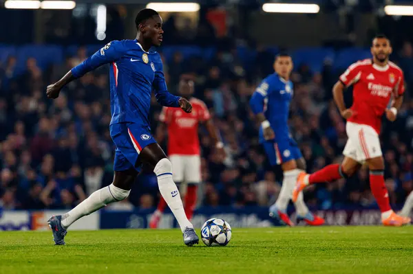 Trevoh Chalobah seen during Champions League league phase game between Chelsea FC and  SL Benfica (Maciej Rogowski/ Ball Raw Images)