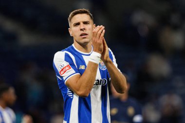 Jan Bednarek seen during Liga Portugal game between teams of FC Porto and SL Benfica at Estadio do Dragao (Maciej Rogowski/Ball Raw Images)