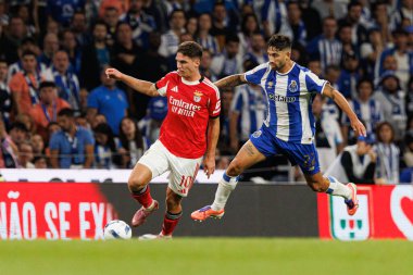 Georgiy Sudakov and Alan Varela seen during Liga Portugal game between teams of FC Porto and SL Benfica at Estadio do Dragao (Maciej Rogowski/Ball Raw Images)