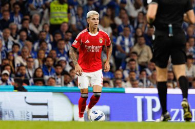Enzo Barrenechea seen during Liga Portugal game between teams of FC Porto and SL Benfica at Estadio do Dragao (Maciej Rogowski/Ball Raw Images)