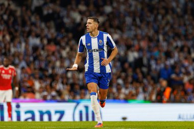 Jan Bednarek seen during Liga Portugal game between teams of FC Porto and SL Benfica at Estadio do Dragao (Maciej Rogowski/Ball Raw Images)