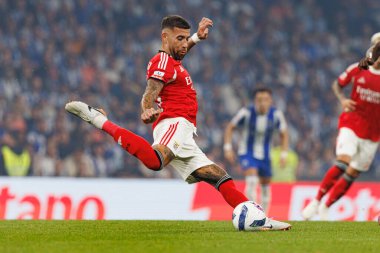 Nicolas Otamendi seen during Liga Portugal game between teams of FC Porto and SL Benfica at Estadio do Dragao (Maciej Rogowski/Ball Raw Images)