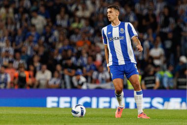 Jakub Kiwior seen during Liga Portugal game between teams of FC Porto and SL Benfica at Estadio do Dragao (Maciej Rogowski/Ball Raw Images)