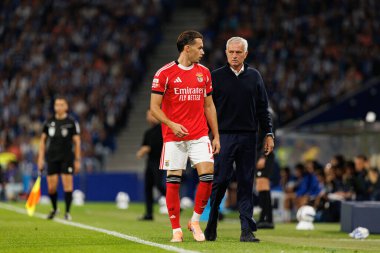 Amar Dedic and Jose Mourinho seen during Liga Portugal game between teams of FC Porto and SL Benfica at Estadio do Dragao (Maciej Rogowski/Ball Raw Images)