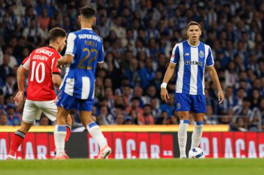 Jan Bednarek seen during Liga Portugal game between teams of FC Porto and SL Benfica at Estadio do Dragao (Maciej Rogowski/Ball Raw Images)