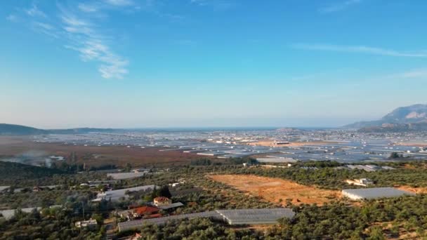Hava Görüntüsü Türkiye Dağlarının Çarpıcı Manzaranın Ortasına Kurulmuş Dev Bir — Stok video