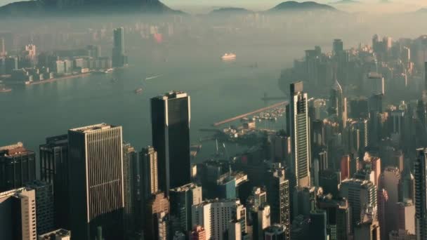Luchtvaartmaatschappij Cinematografische Video Top Uitzicht Hong Kong Centrum Bij Zonsondergang — Stockvideo