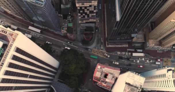 9月の香港のダウンタウンの鳥の視界 市内中心部のトップビュー 高層ビルの美しい空中撮影 高品質の4K映像 — ストック動画