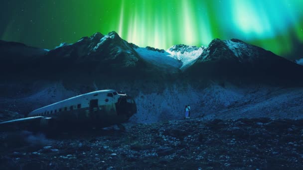 Пара Смотрит Северное Сияние Женщина Мужчина Зимний Ночной Пейзаж Исландия — стоковое видео