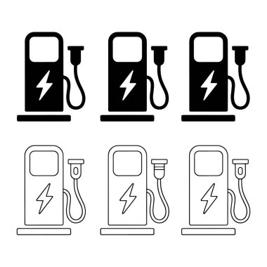 Bu resim elektrikli araç şarj istasyonlarını temsil eden altı simgeyi gösterir. Üç simge koyu siyah siluetlerdir ve diğer üçü beyaz arkaplanda siyah olarak özetlenmiştir. Her simge, yıldırım sembollü şarj istasyonu tasvir ediyor