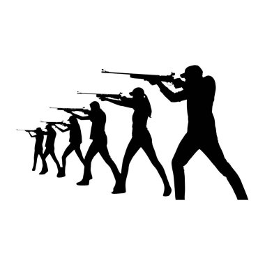 Beş siluetli figür çizgisi, her biri bir tüfek tutuyor ve ileri nişan alıyor. Rakamlar farklı mesafelerde konumlanmış, derinlik hissi yaratıyor. En soldaki en küçük ve en yakın figür, en sağdaki ise en büyük ve en büyük figür.