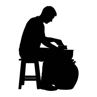 Siyah bir adam silueti bir tabureye oturmuş, kafası çömlek çarkında çalışırken eğilmiş. Elleri çarkın üzerindeki bir kil parçasını aktif olarak şekillendiriyor. Büyük, yuvarlak bir nesne, muhtemelen bitmiş bir tencere ya da bir kum torbası, Po 'dur.