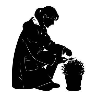 Çömelmiş bir bitkiyi makasla budamak için çömelmiş siyah bir siluet. Kapüşonlu ceket giyiyor ve saçları at kuyruğu şeklinde bağlanmış. Bitki yoğun ve yapraklı, ve makas açık, bir dalı kesmeye hazır. Th