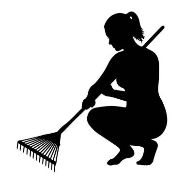 Çömelmiş ve elinde tırmık tutan siyah bir kadın silueti. O, sanki görevine konsantre olmuş gibi başını eğerek çerçevenin sol tarafına doğru bakıyor. Tırmık, dişleri açık bir şekilde önünde duruyor. Arkaplan lütfen.