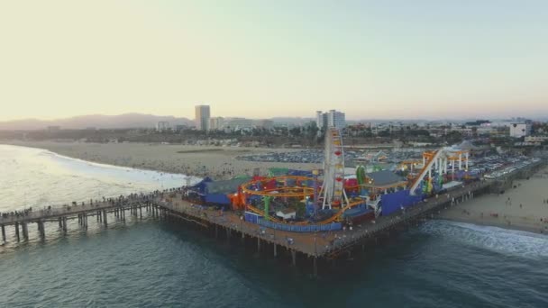 Santa Monica Pier Kaliforniya Hava Atış Gün Batımı Sırasında — Stok video