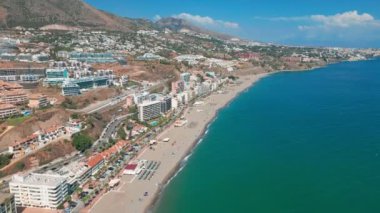İspanya 'nın Fungirola plajında havadan çekim yapılmış. Yüksek kalite 4k görüntü