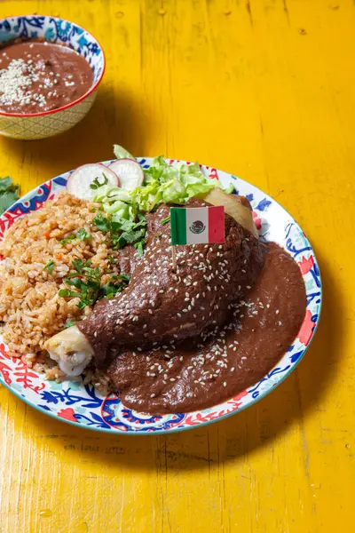 Meksika 'nın bağımsızlık günü fiestaları için Meksika aromalarını ben poblano ile kutlayın..