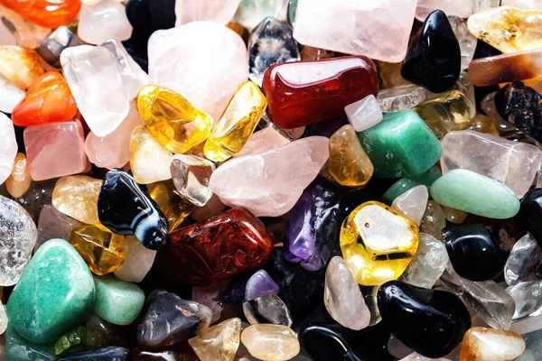 Разнообразие Красивых Исцеляющих Кристаллов Камней — стоковое фото