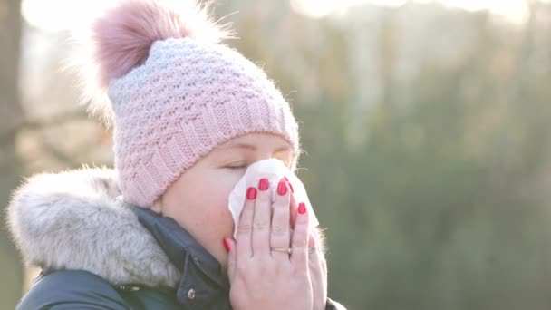 Young Woman Sneezing Tissue Blowing Runny Nose Symptoms Cold Winter — Stock Video