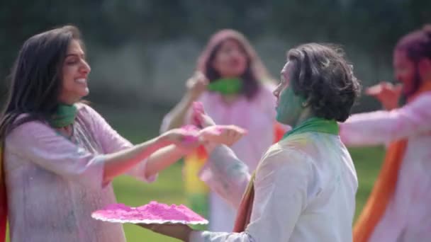 Indian Couple Celebrating Holi Festival — Vídeo de Stock