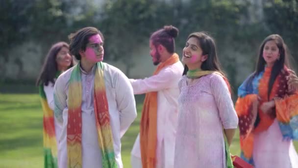 Indian Wife Surprises Her Husband Holi Festival — Stockvideo