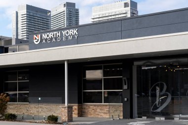 Kuzey York, Toronto, Kanada - 31 Ekim 2020: Kuzey York Uluslararası Lisesi, Toronto, Kanada.